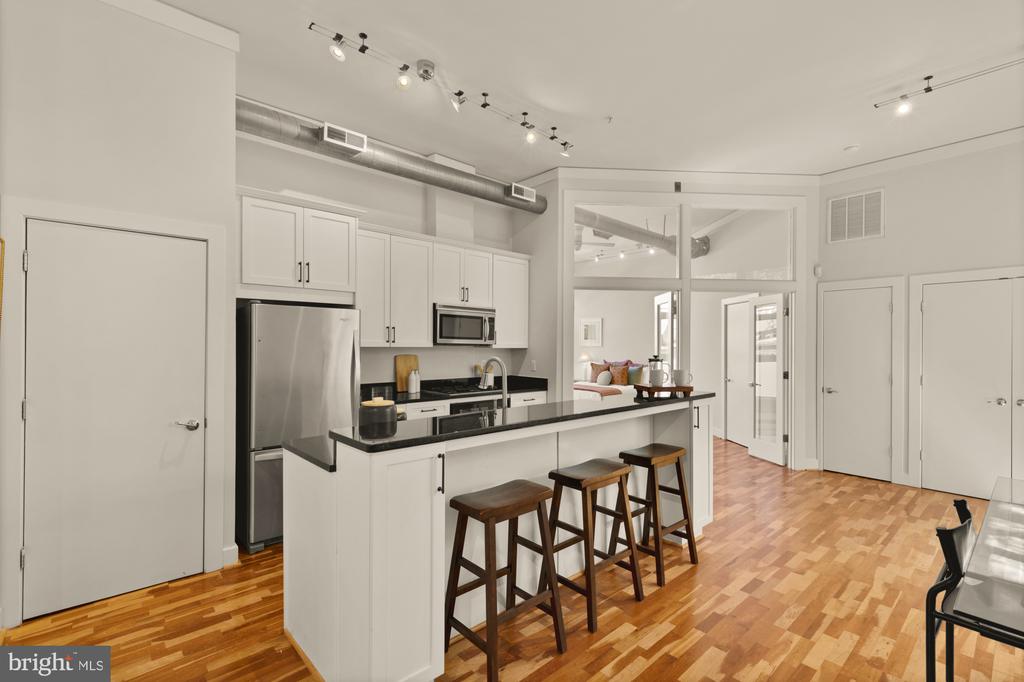 2380 CHAMPLAIN STREET NW Unit: 203