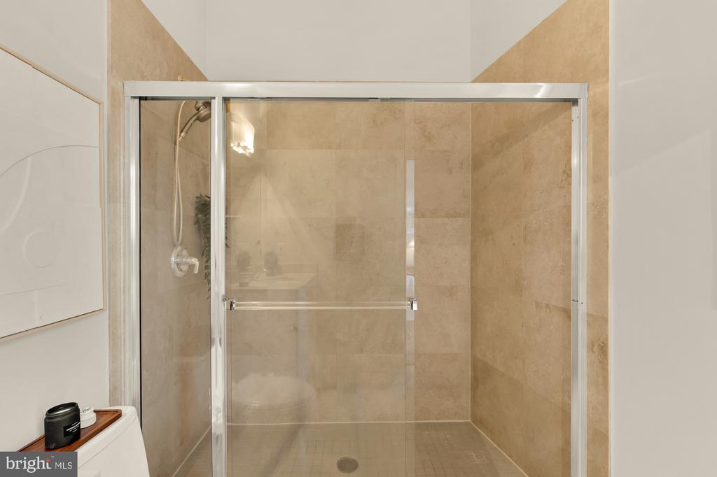 2380 CHAMPLAIN STREET NW Unit: 203