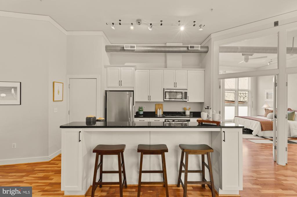 2380 CHAMPLAIN STREET NW Unit: 203