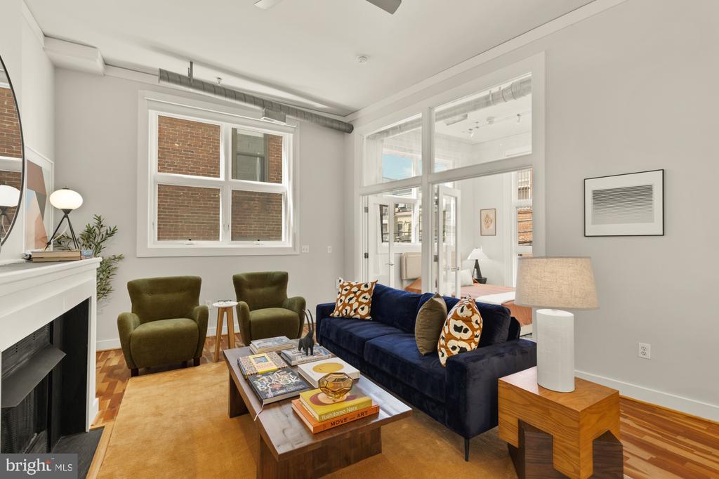 2380 CHAMPLAIN STREET NW Unit: 203