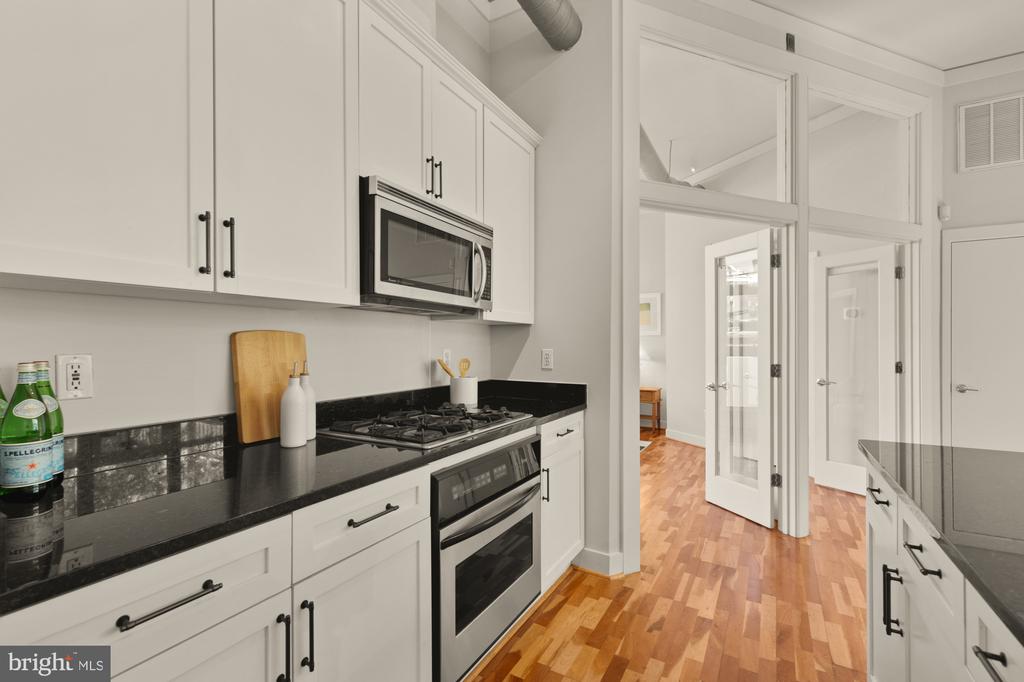 2380 CHAMPLAIN STREET NW Unit: 203