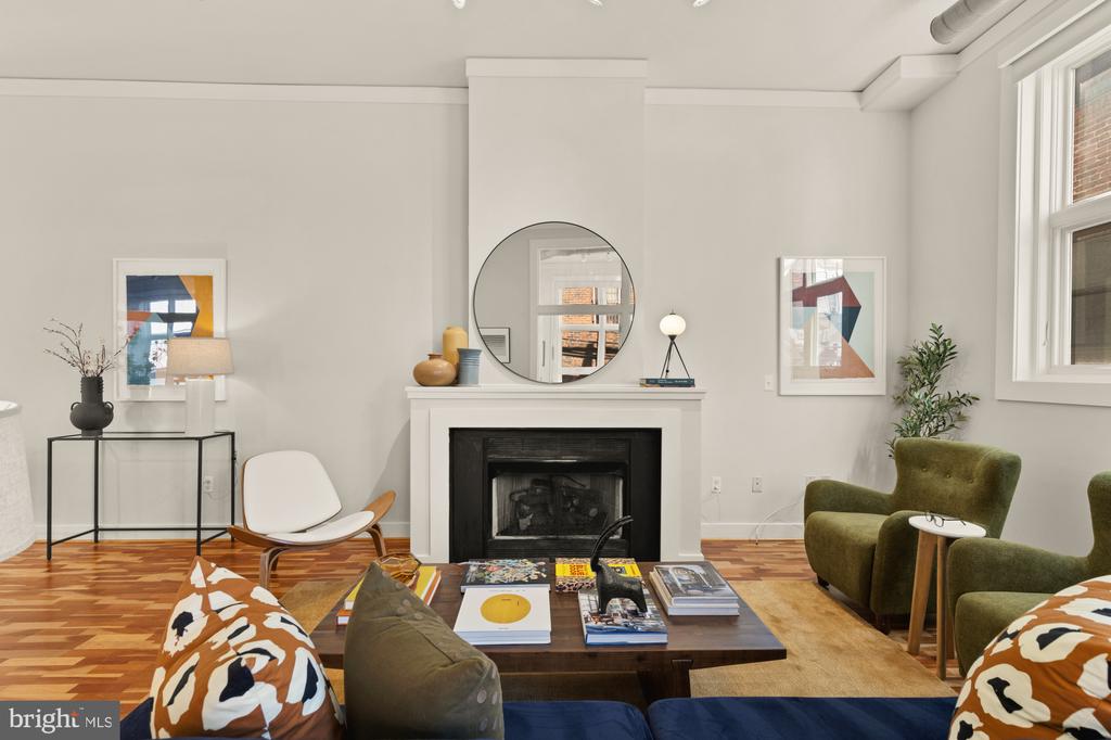 2380 CHAMPLAIN STREET NW Unit: 203