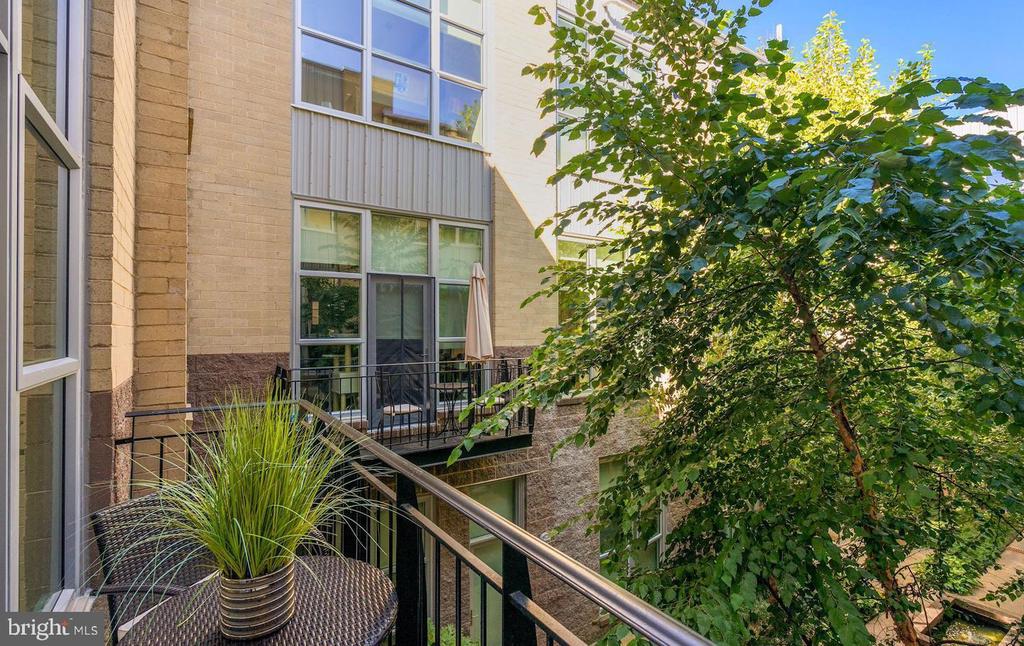 2380 CHAMPLAIN STREET NW Unit: 203