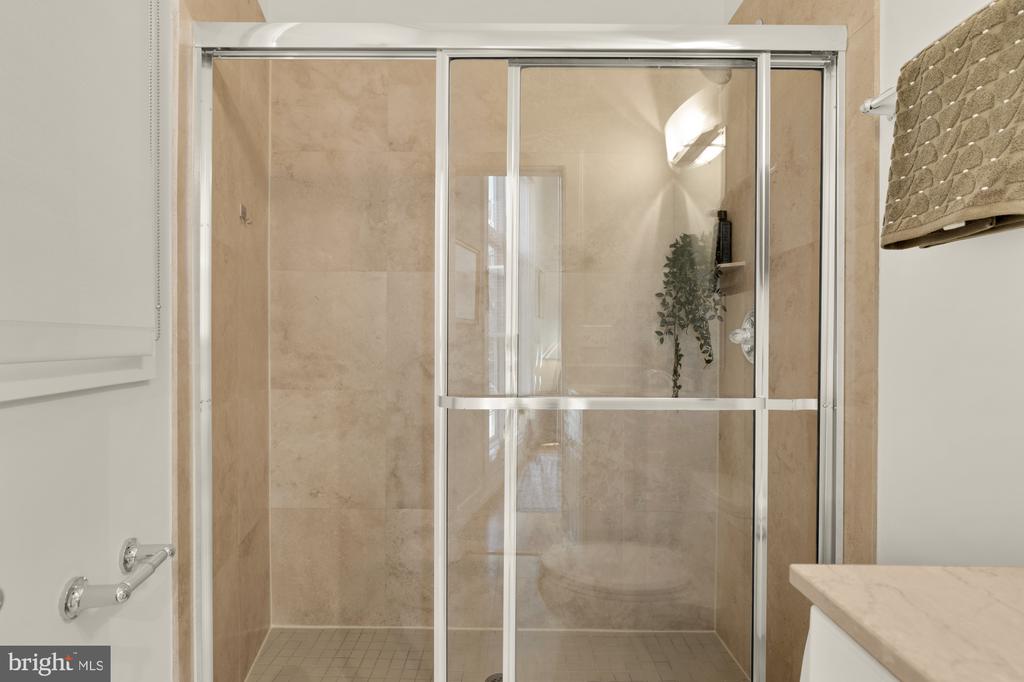 2380 CHAMPLAIN STREET NW Unit: 203