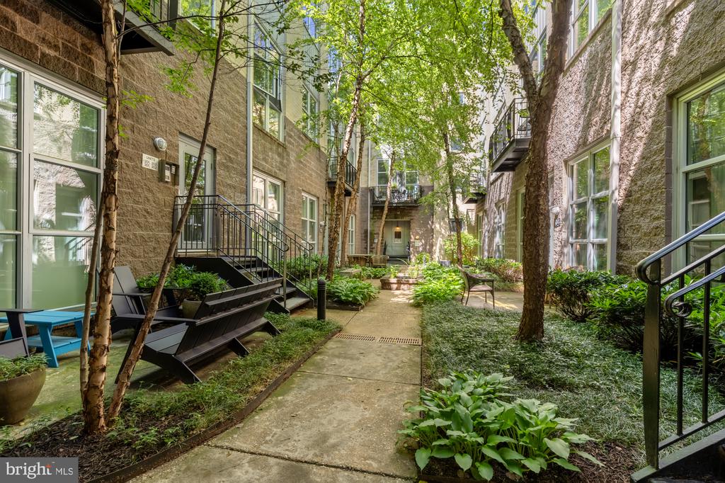 2380 CHAMPLAIN STREET NW Unit: 203