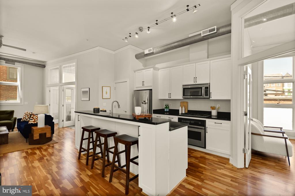 2380 CHAMPLAIN STREET NW Unit: 203