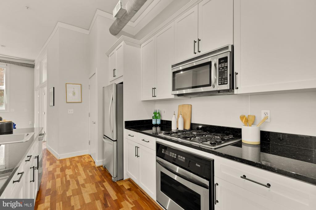 2380 CHAMPLAIN STREET NW Unit: 203