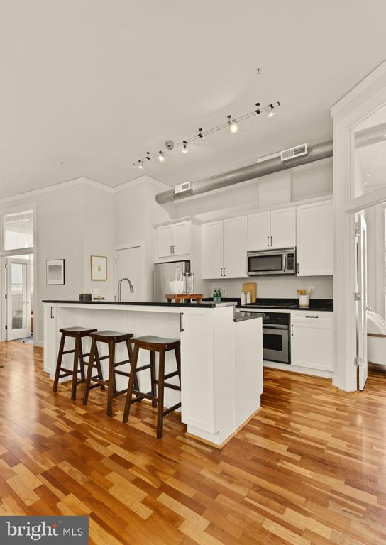 2380 CHAMPLAIN STREET NW Unit: 203