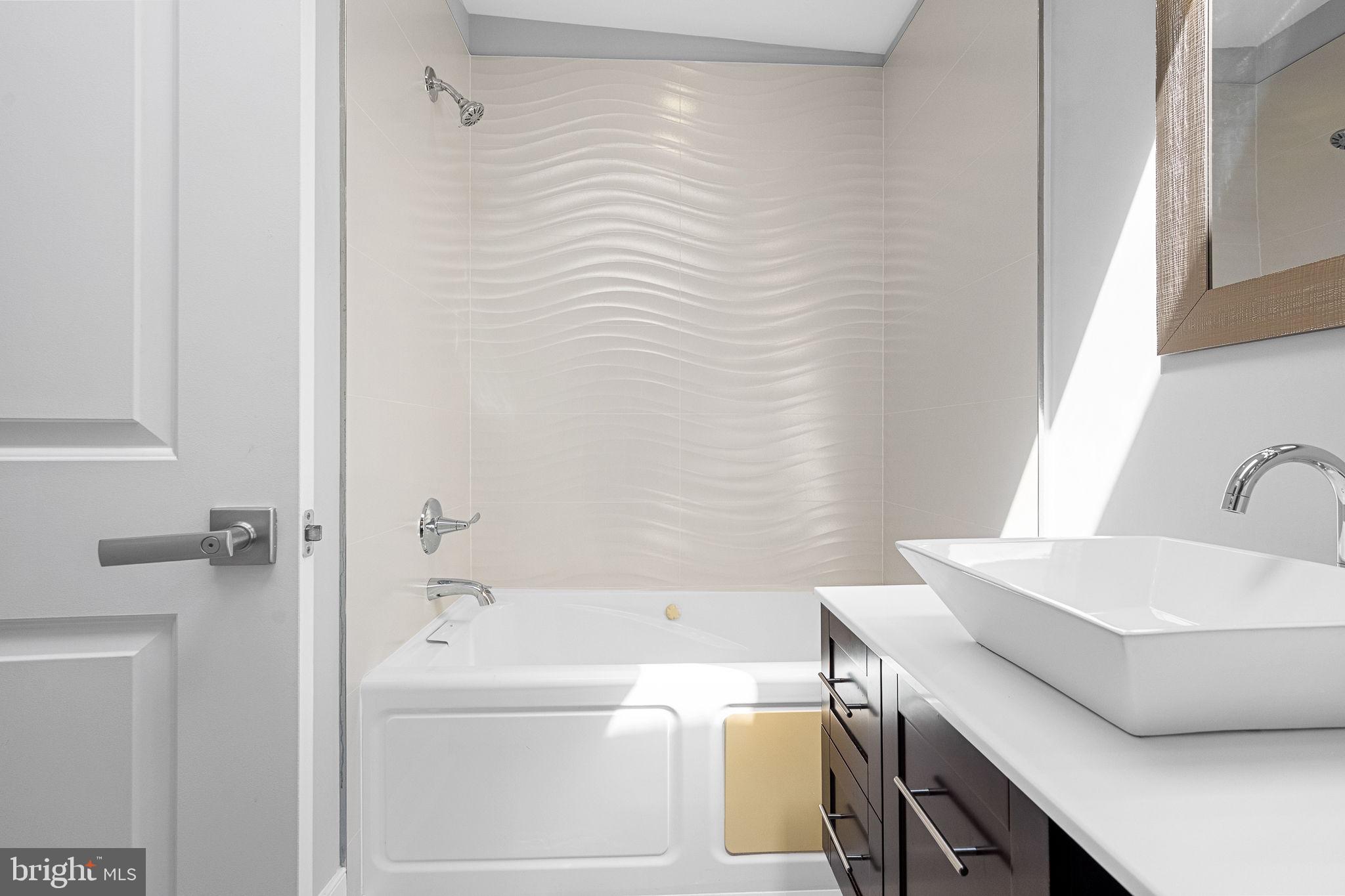 2819 11TH STREET NW 2