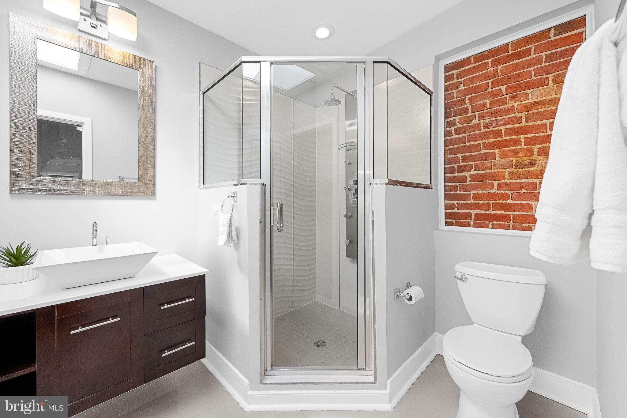 2819 11TH STREET NW 2