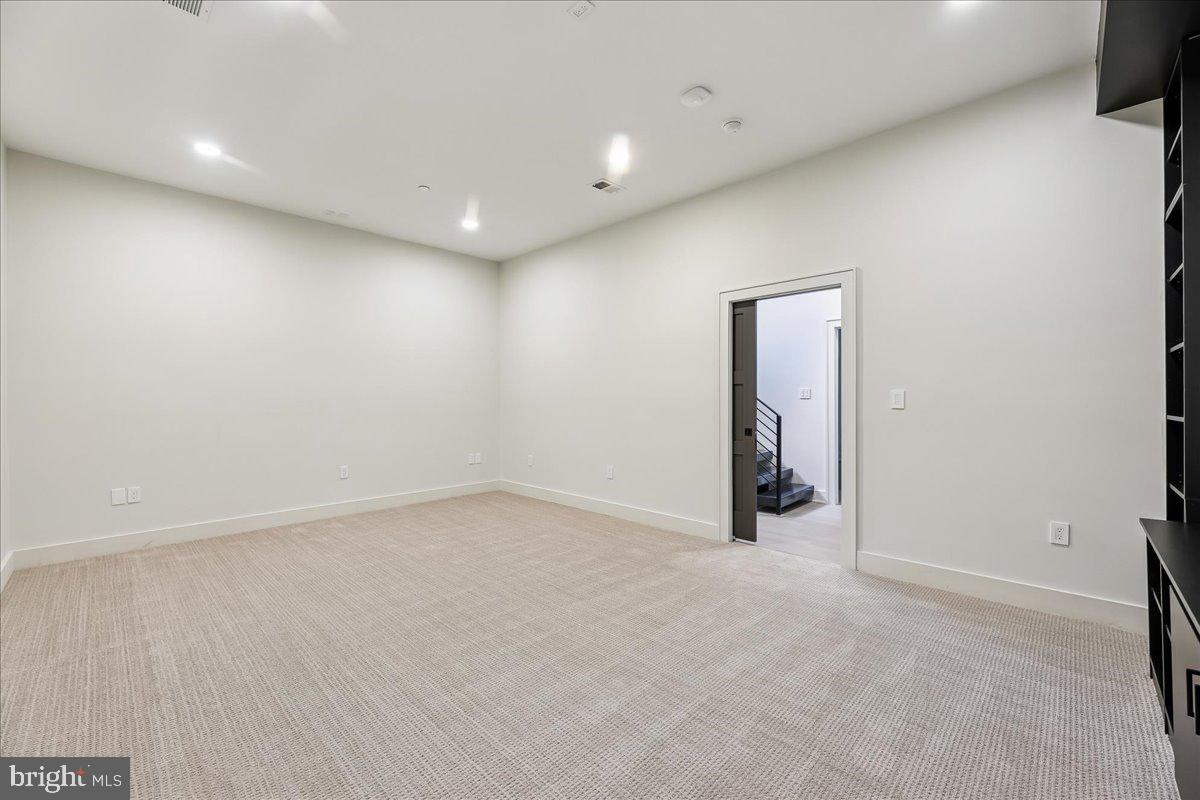 4428 ALBEMARLE STREET NW