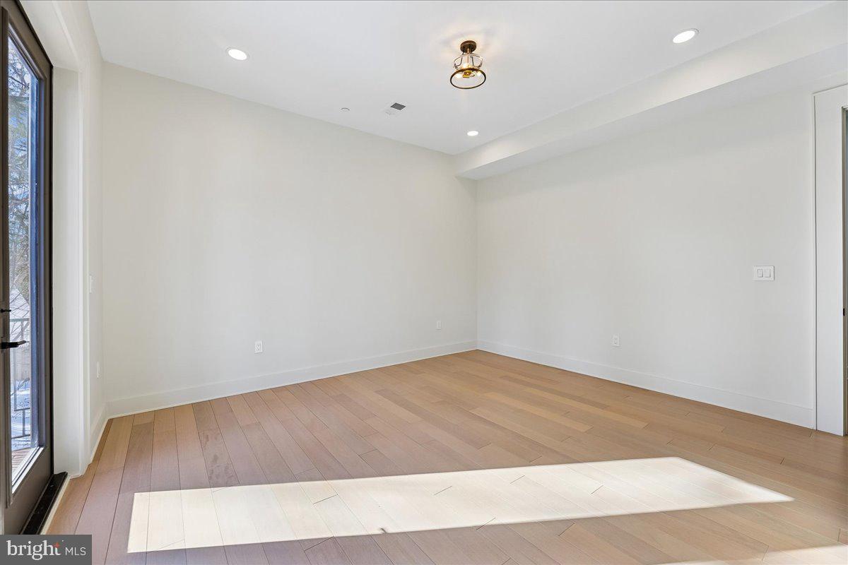 4428 ALBEMARLE STREET NW