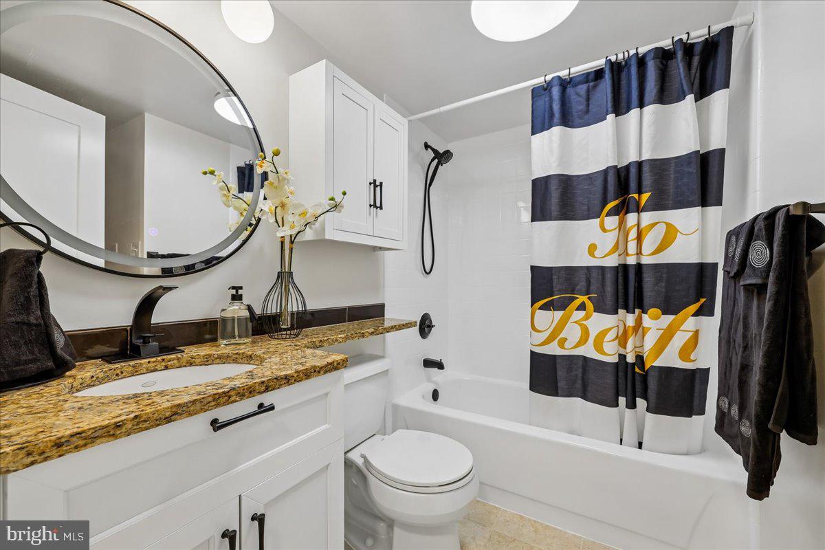 2111 WISCONSIN AVENUE NW 118