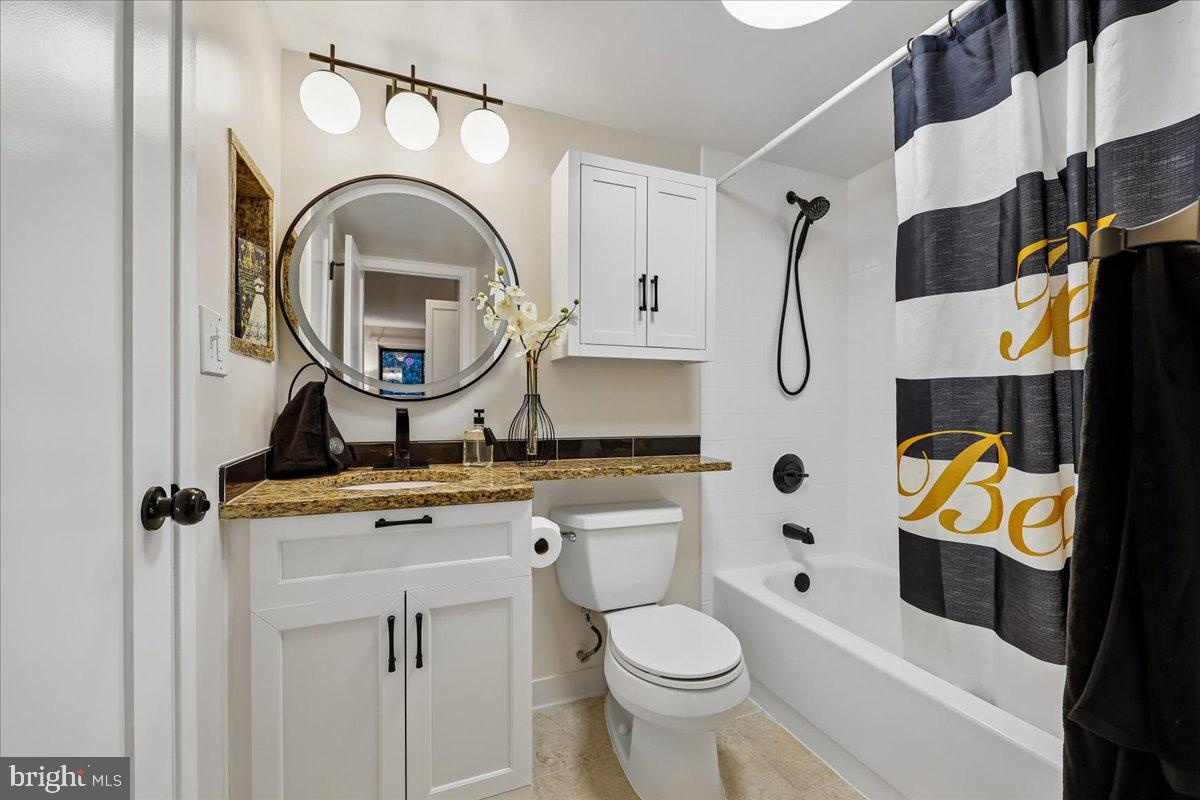 2111 WISCONSIN AVENUE NW 118