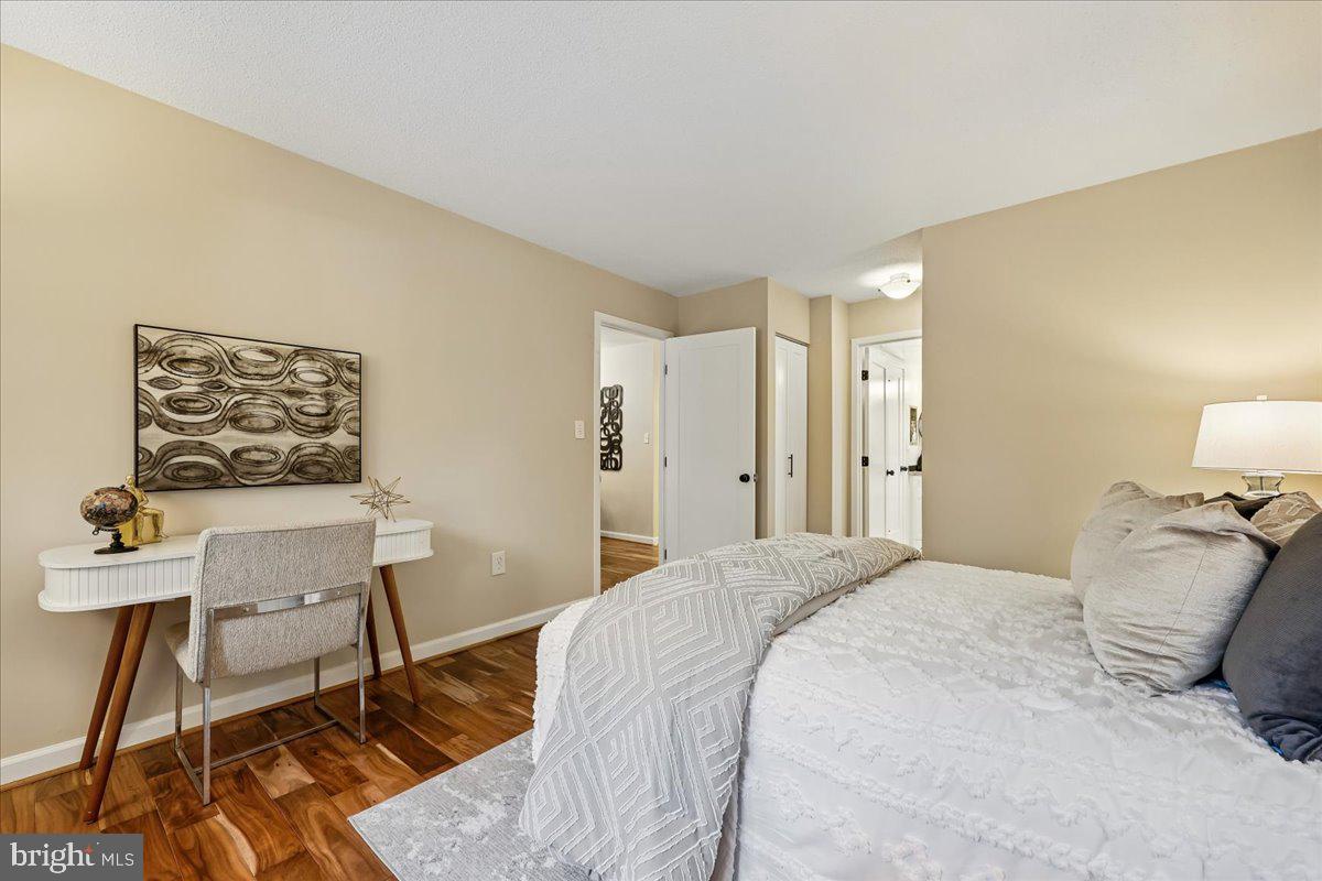 2111 WISCONSIN AVENUE NW 118