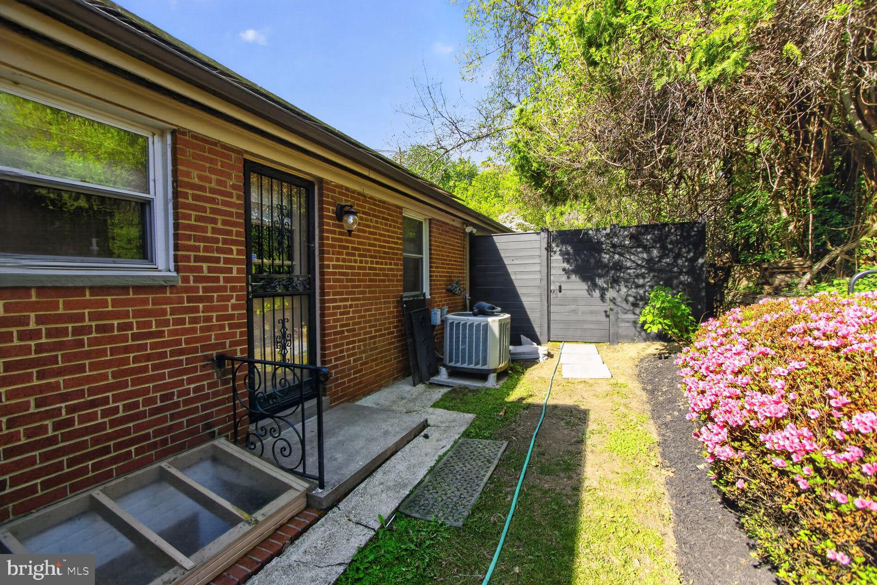 1801 PRIMROSE ROAD NW