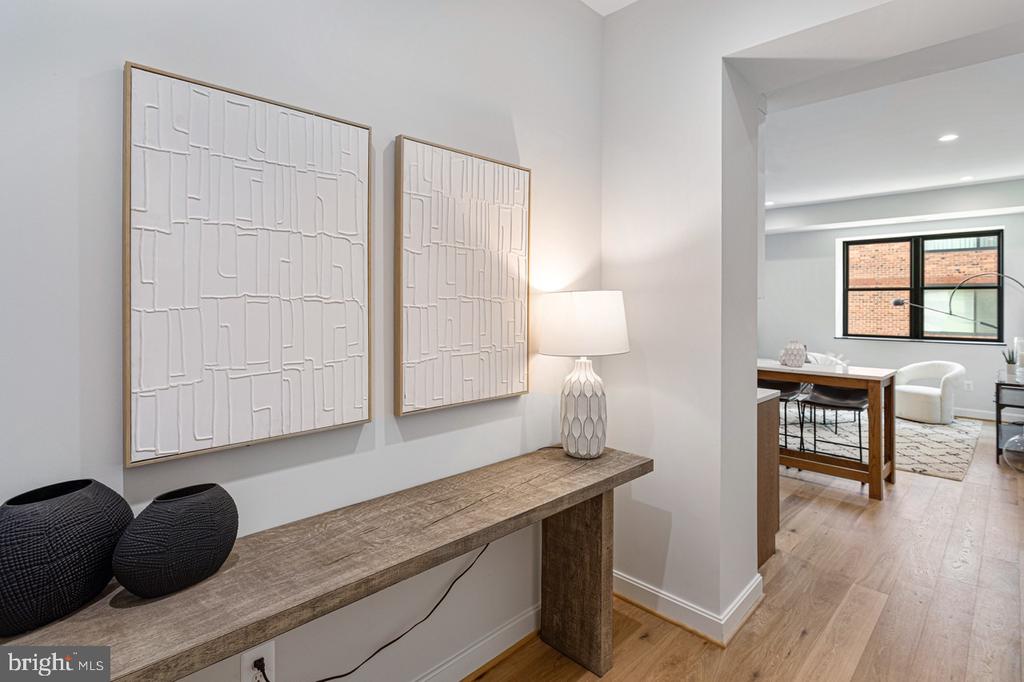 2525 PENNSYLVANIA AVENUE NW 303