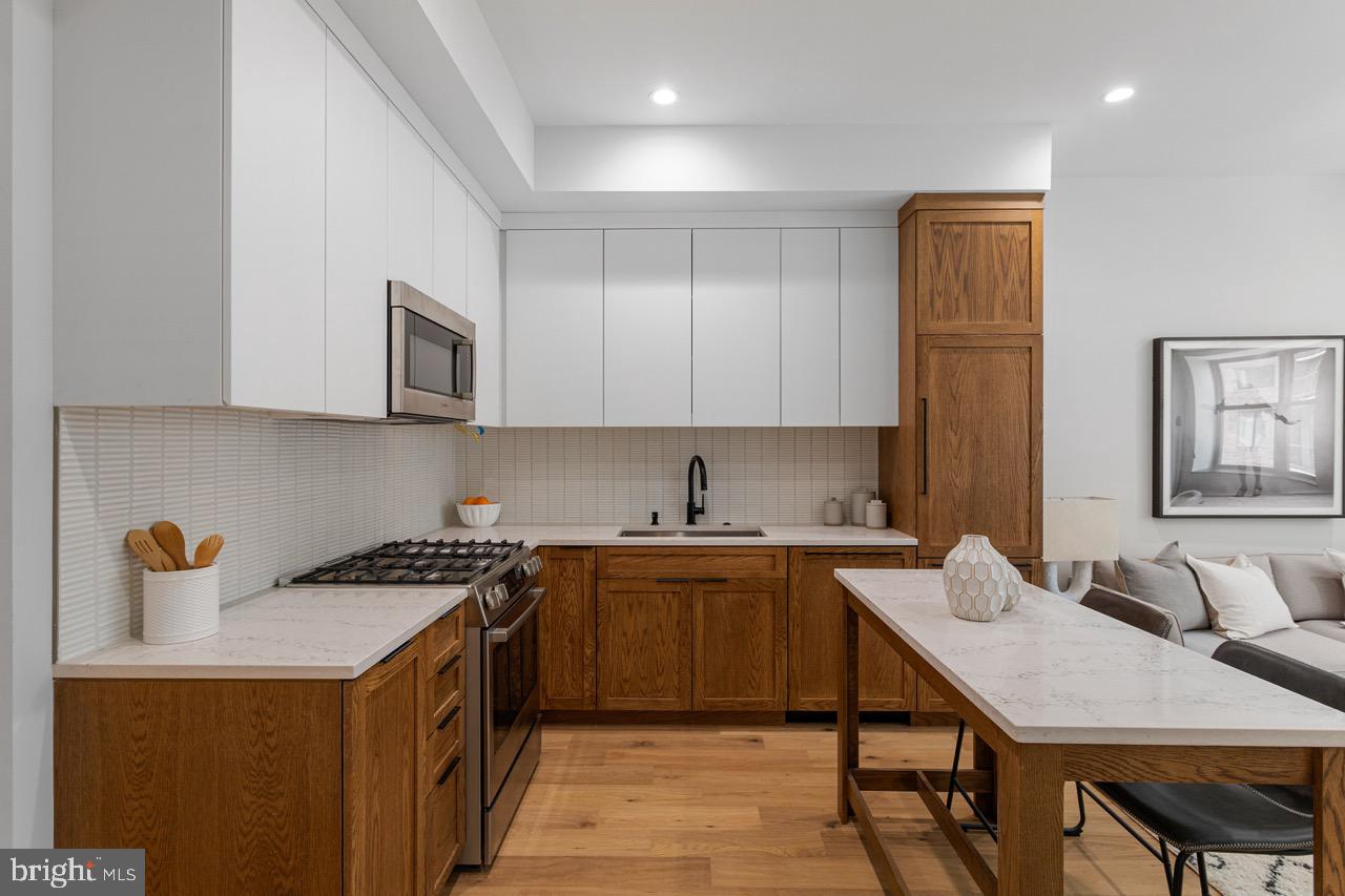 2525 PENNSYLVANIA AVENUE NW 303