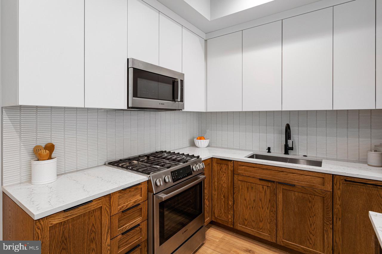 2525 PENNSYLVANIA AVENUE NW 303