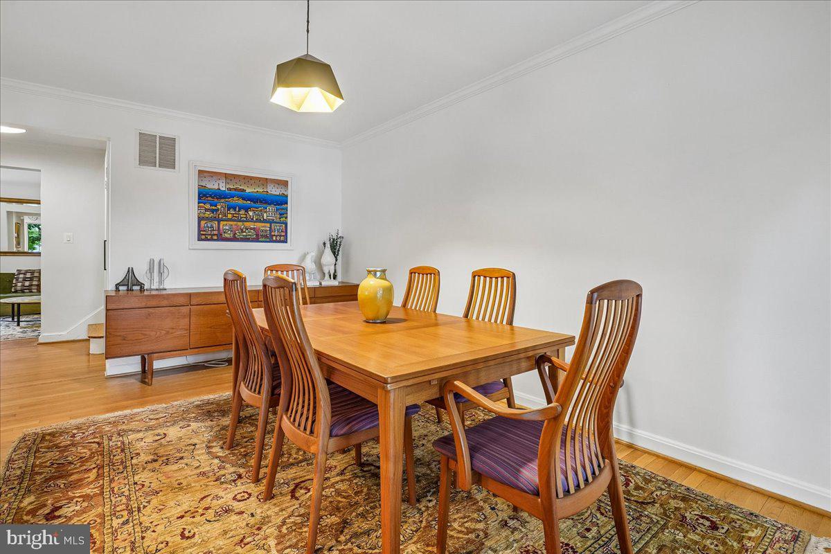 2910 UPTON STREET NW