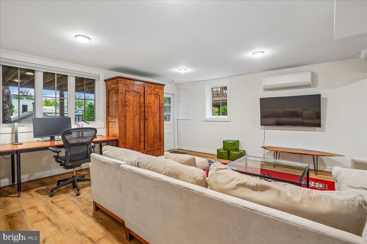 2910 UPTON STREET NW