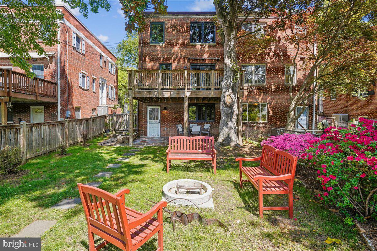 2910 UPTON STREET NW