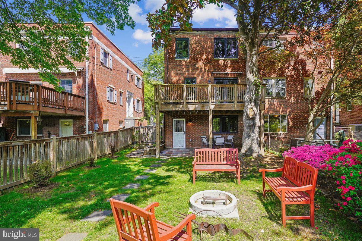 2910 UPTON STREET NW