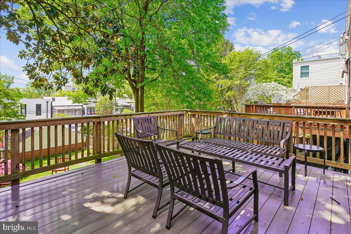 2910 UPTON STREET NW