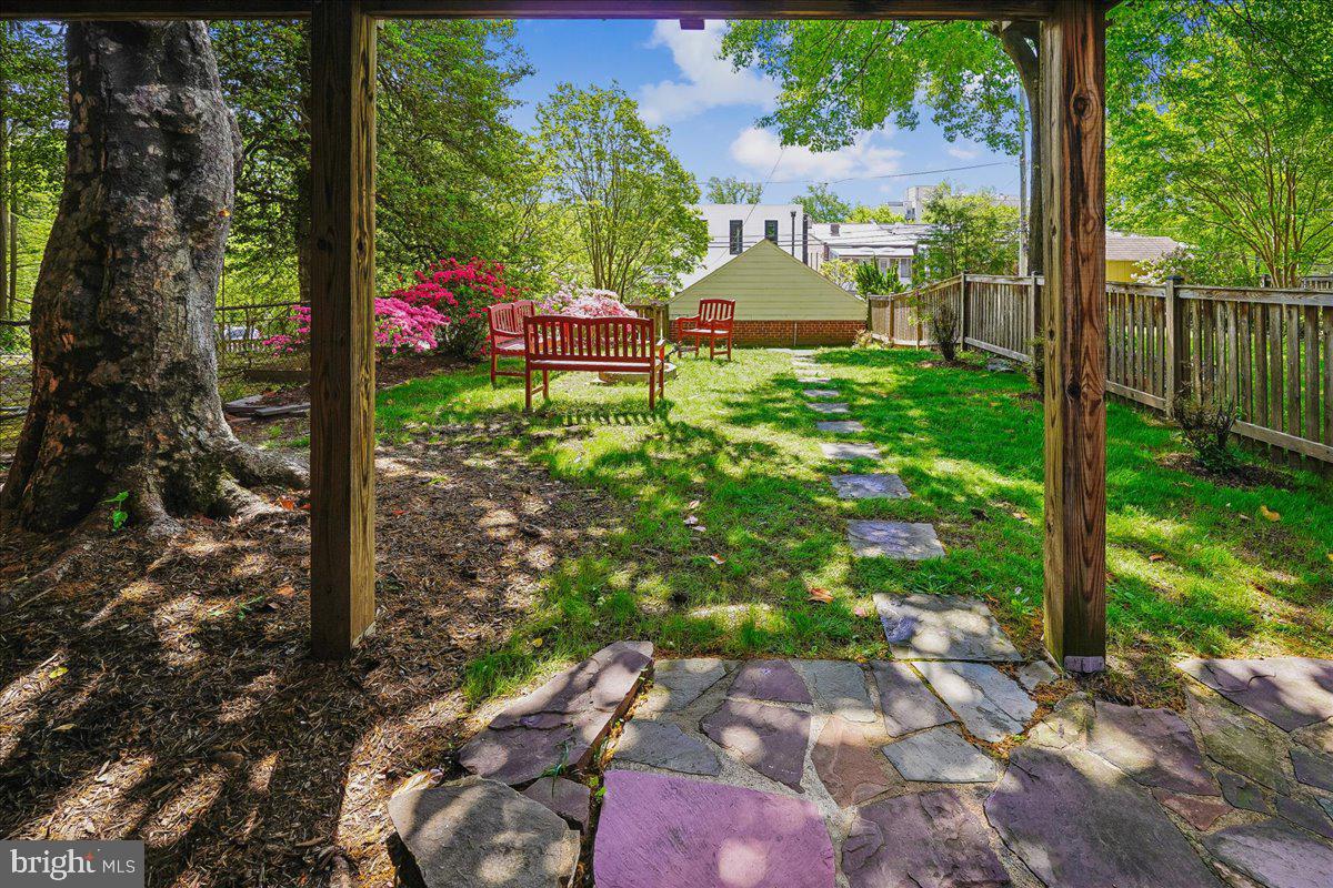 2910 UPTON STREET NW