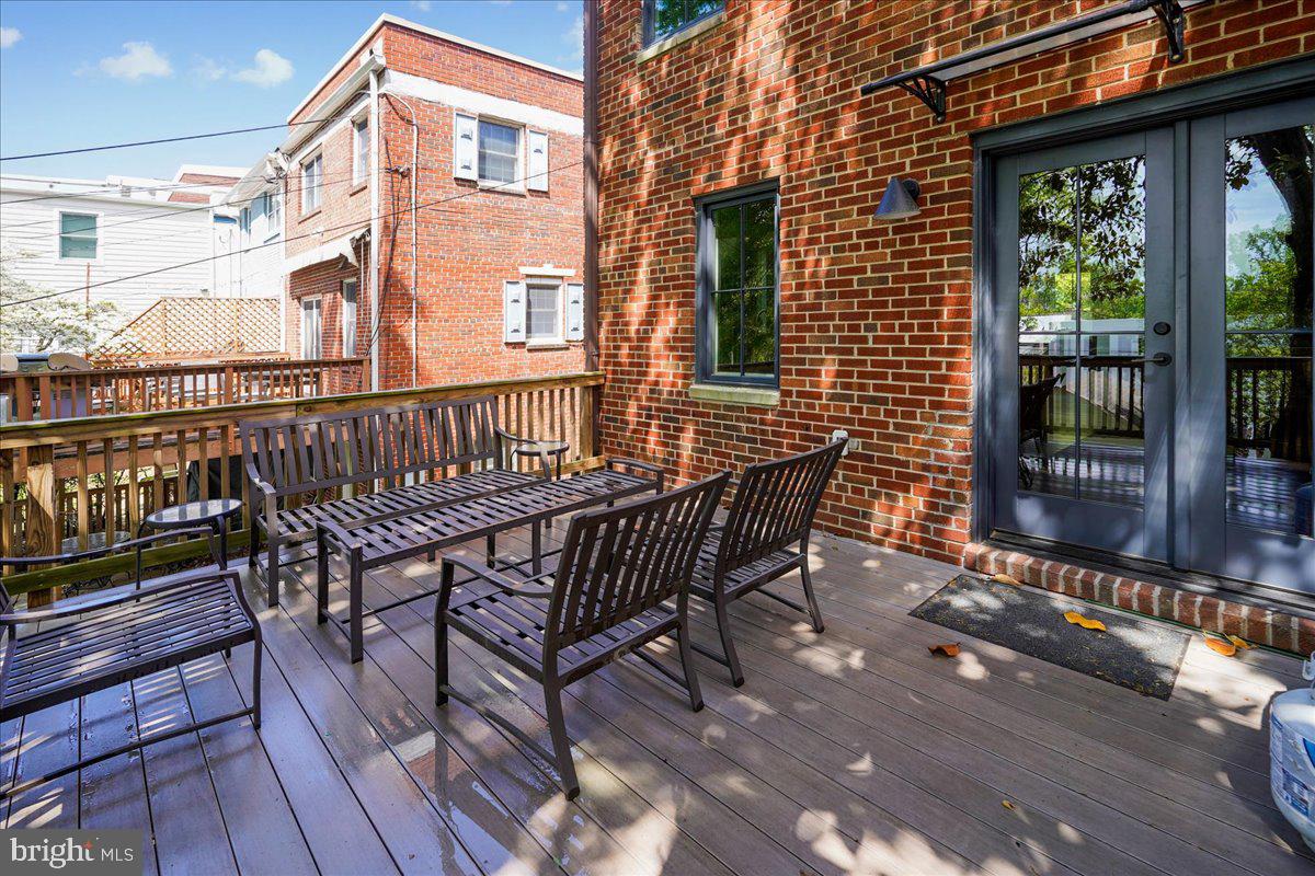 2910 UPTON STREET NW