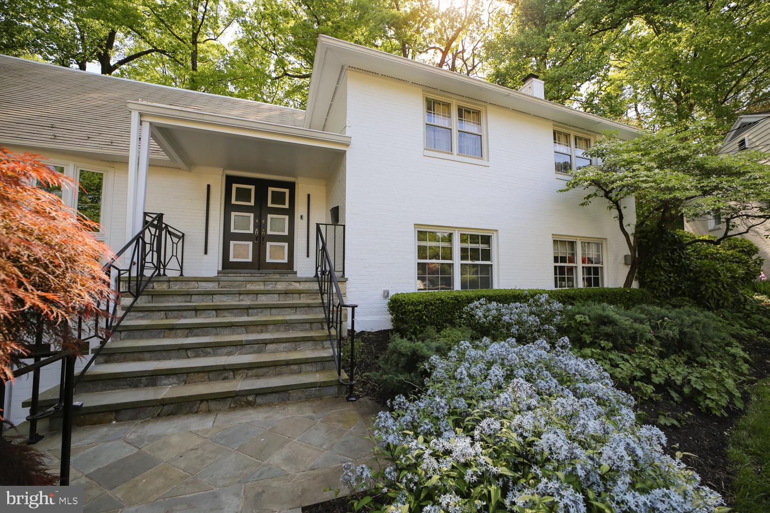 2824 ELLICOTT STREET NW