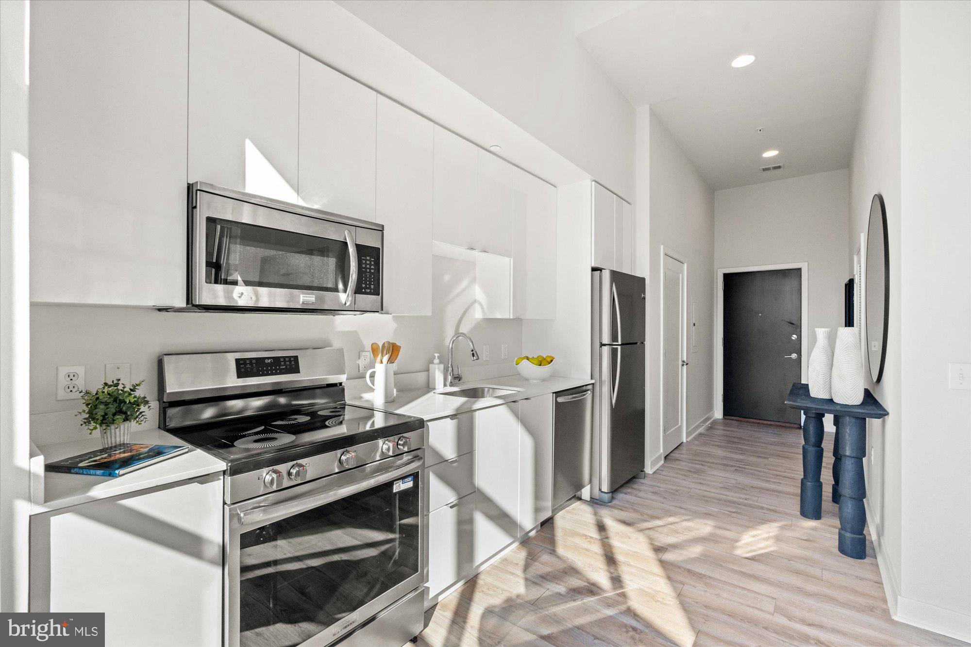 460 NEW YORK AVE NW 304