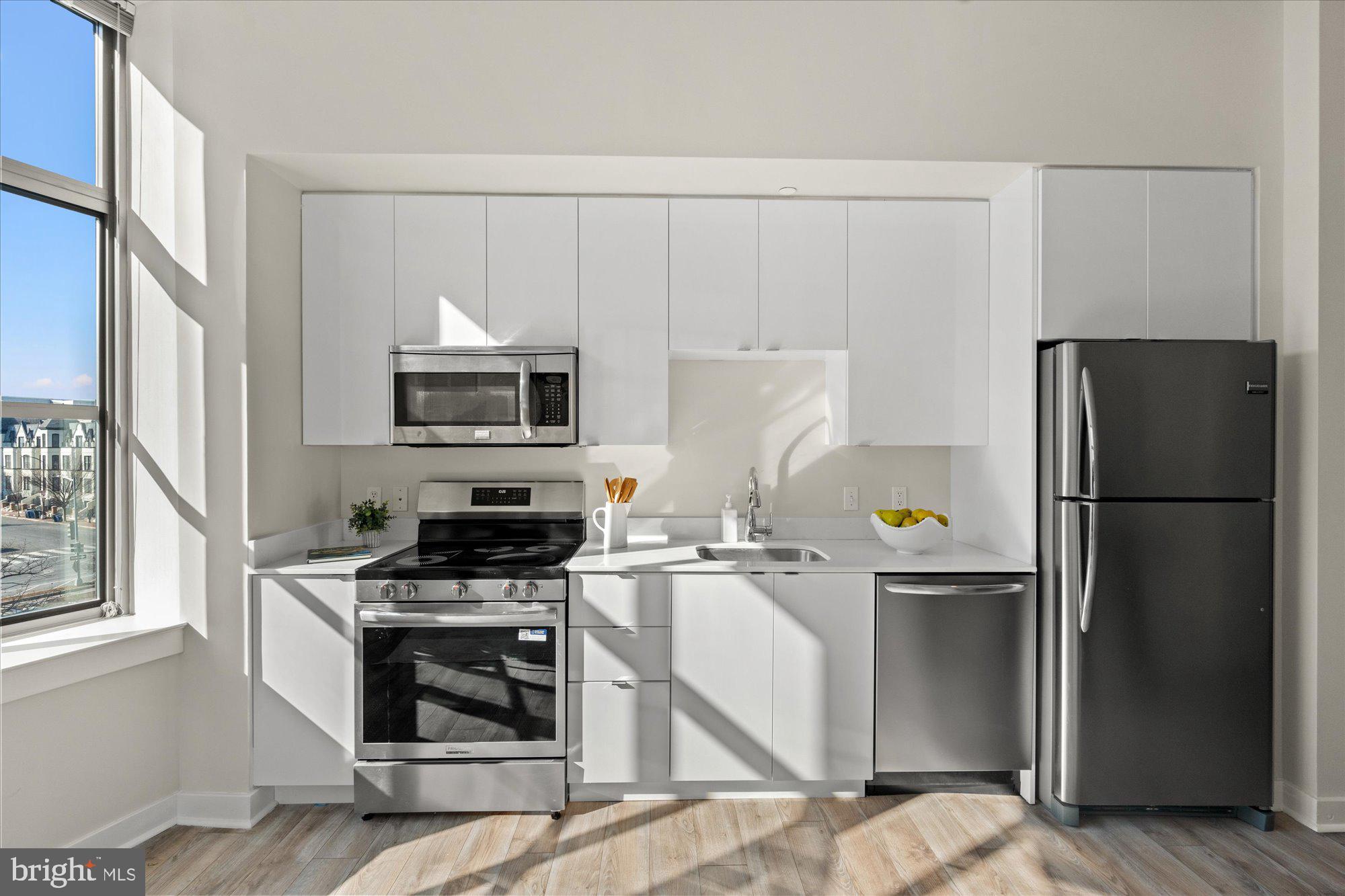 460 NEW YORK AVE NW 304