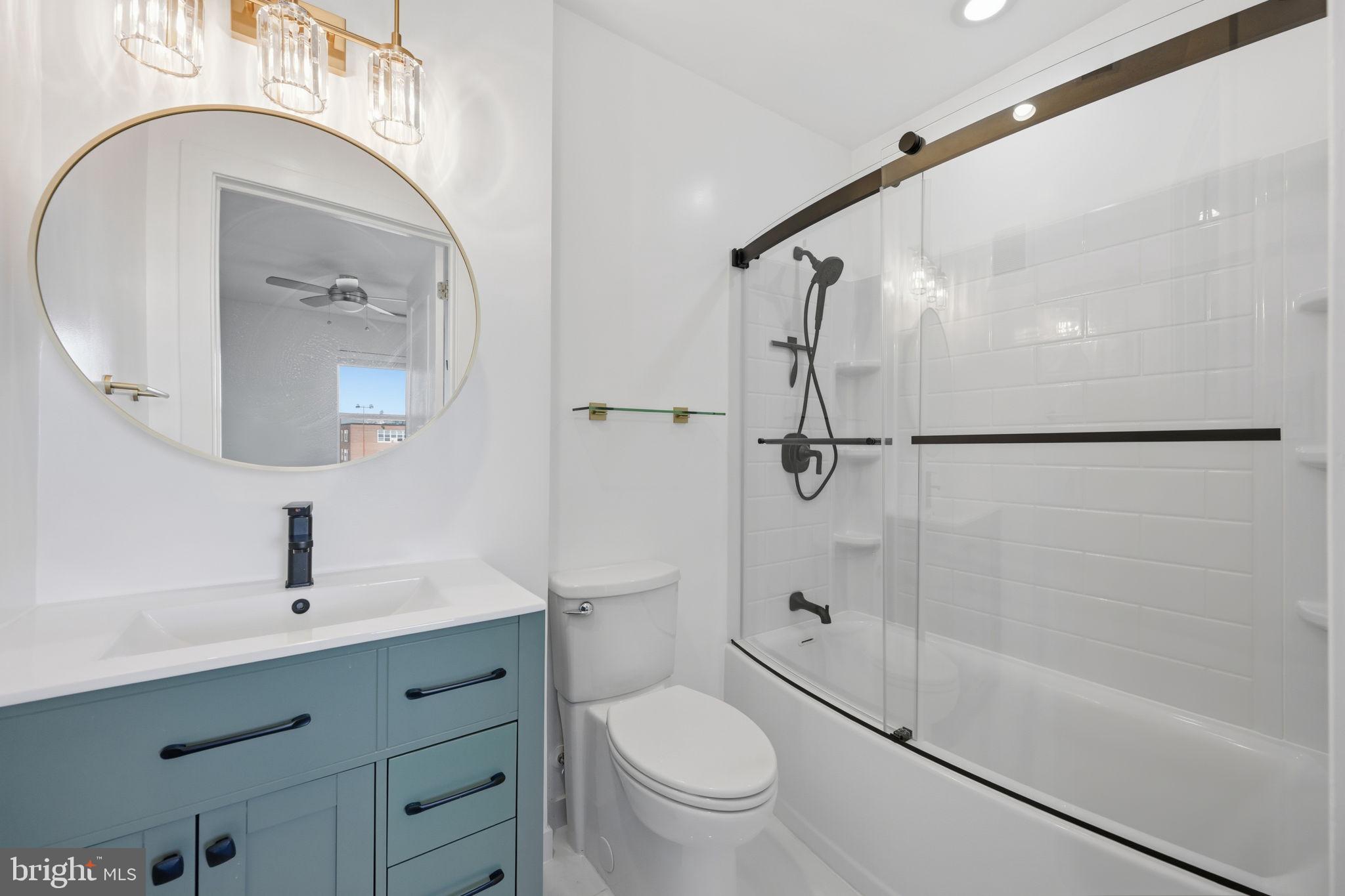 401 15TH STREET SE 401