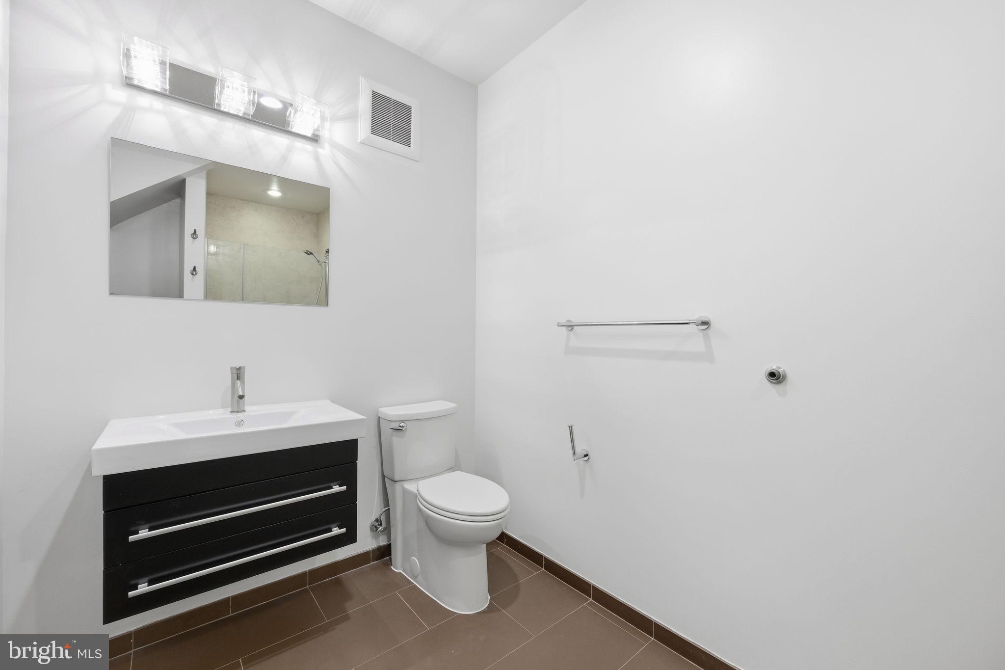 401 15TH STREET SE 401