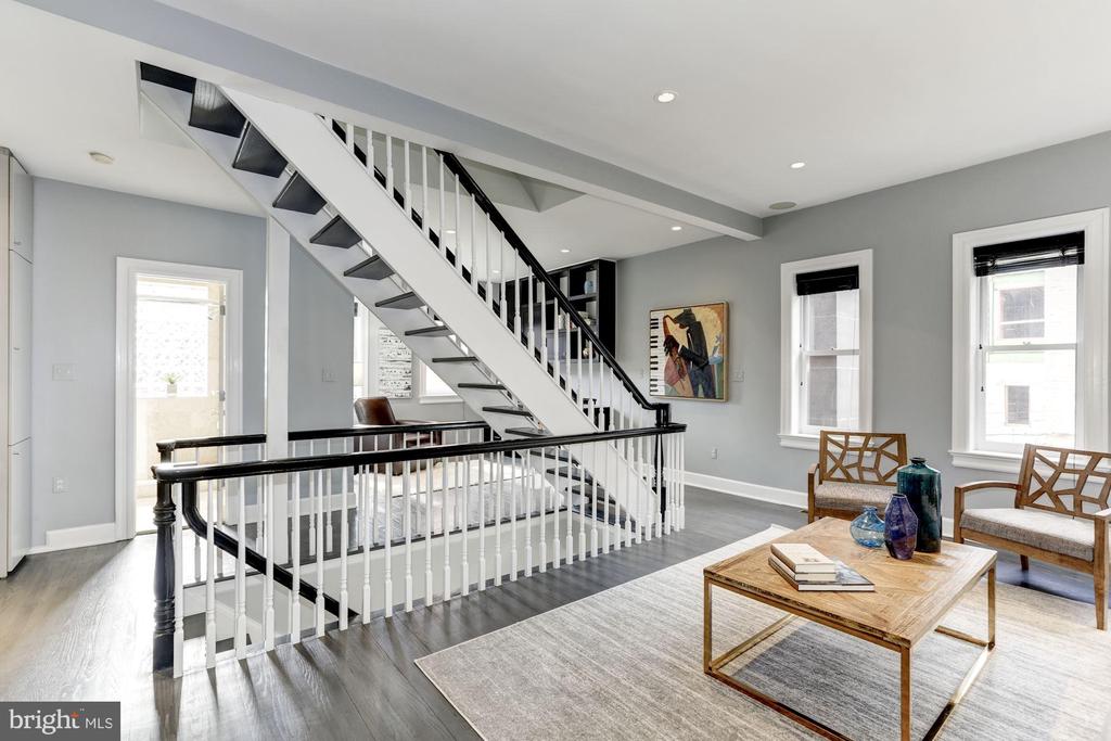 1630 19TH STREET B NW