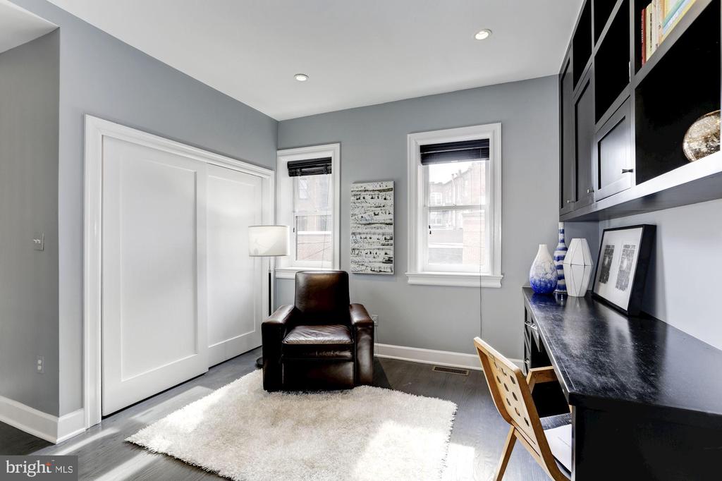 1630 19TH STREET B NW