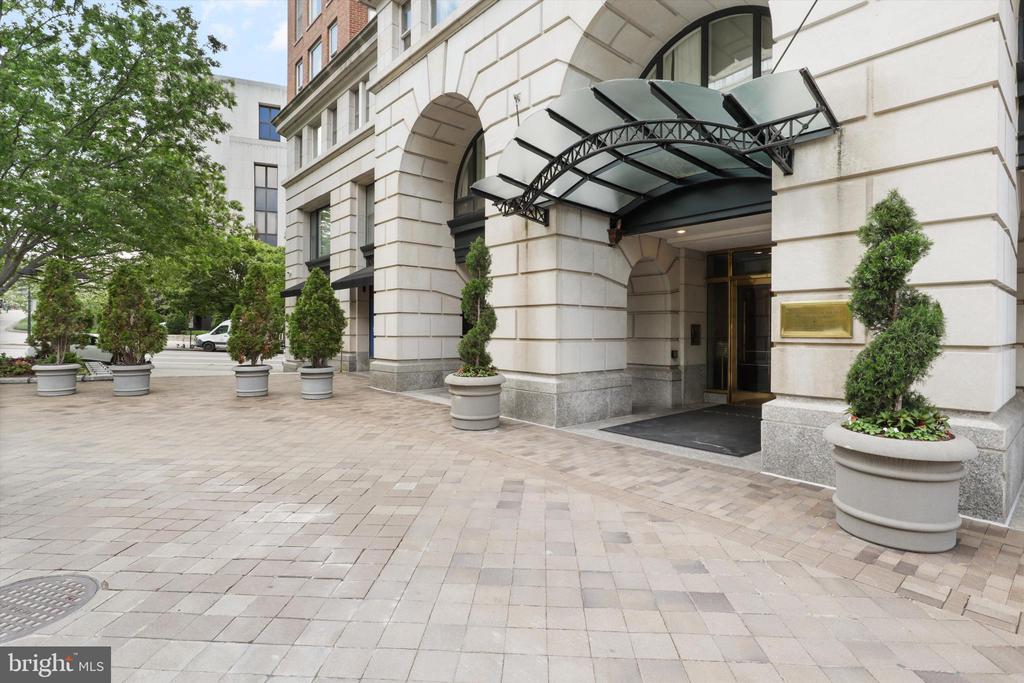 601 PENNSYLVANIA AVENUE NW 612
