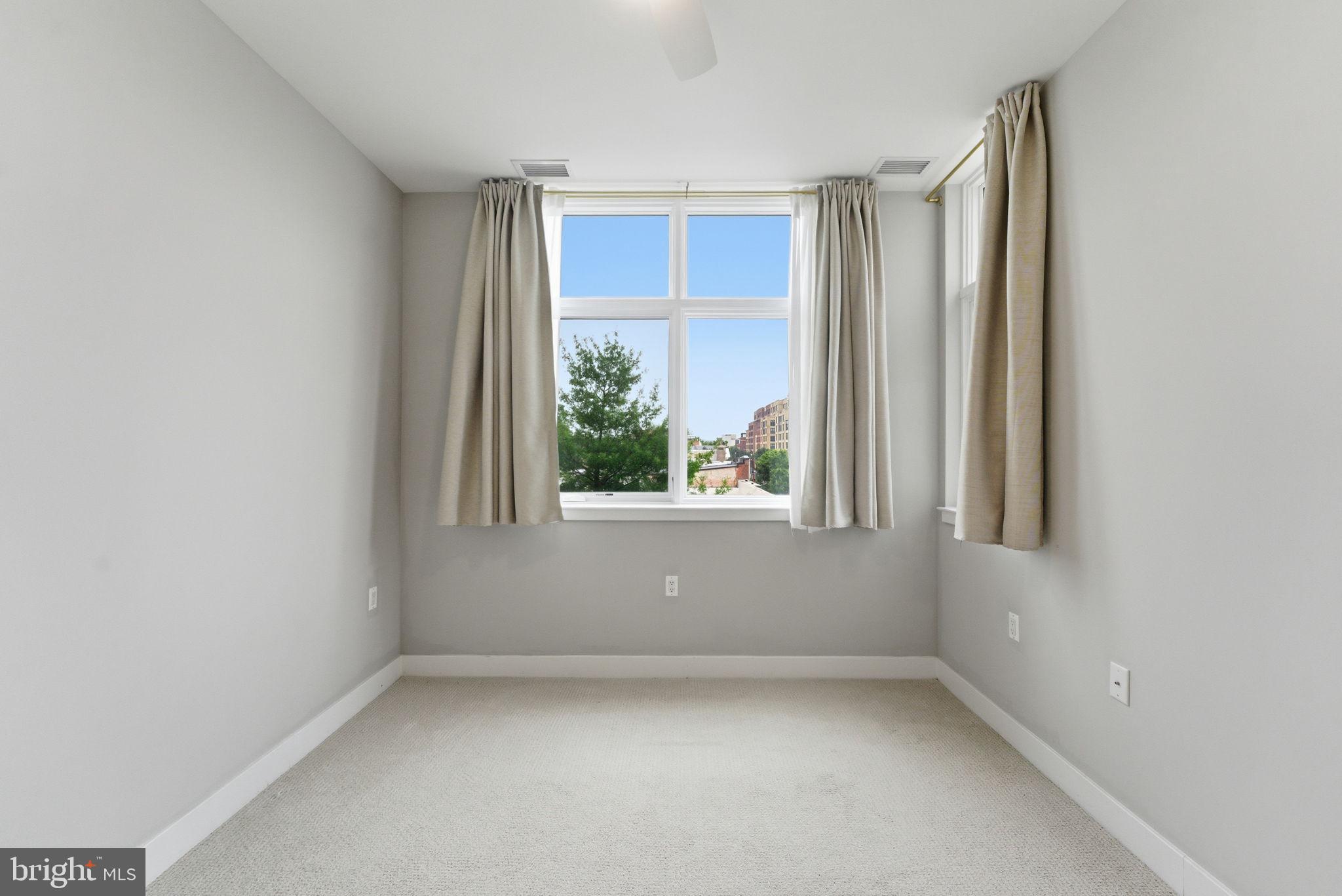 646 H STREET NE 304