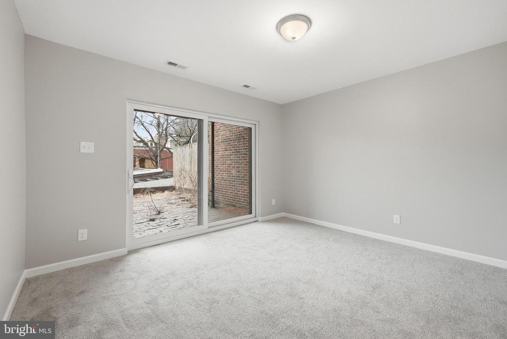3248 JONES COURT NW