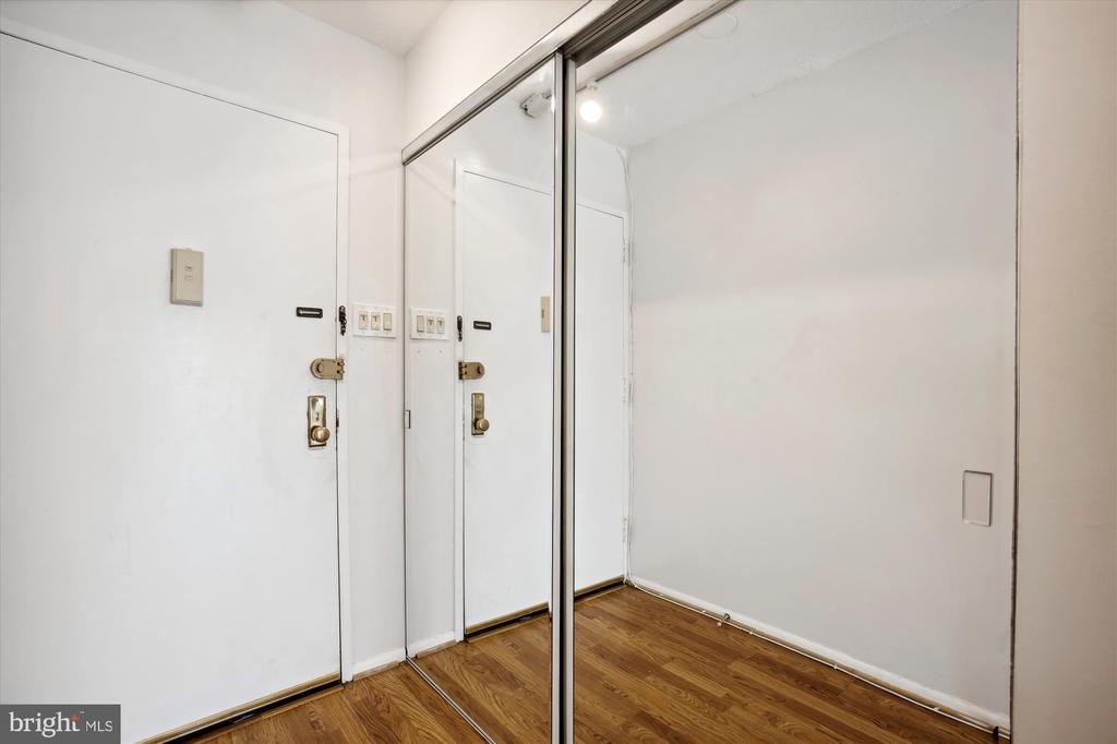 700 7TH STREET SW 211