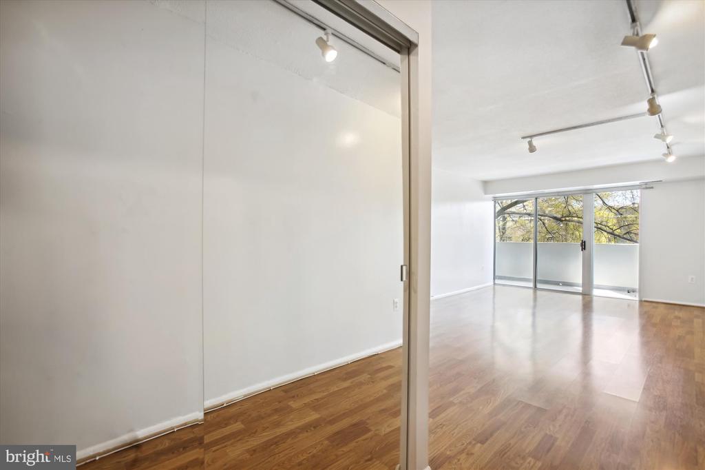 700 7TH STREET SW 211