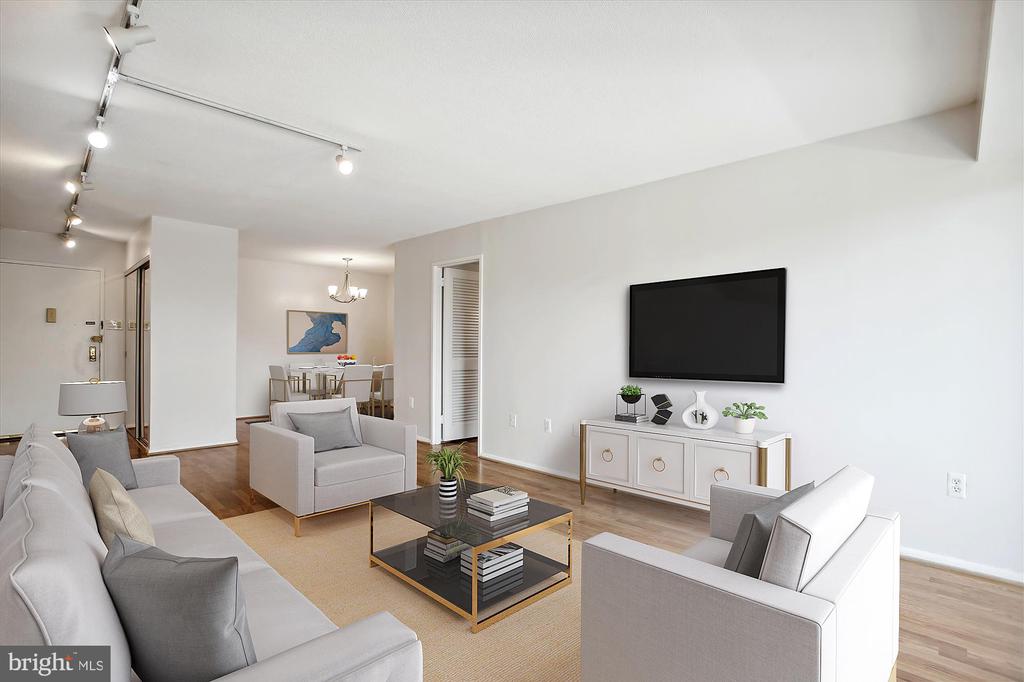 700 7TH STREET SW 211