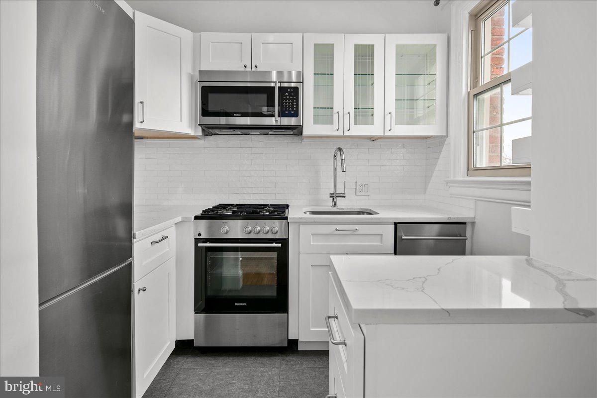 3100 WISCONSIN AVENUE NW 406