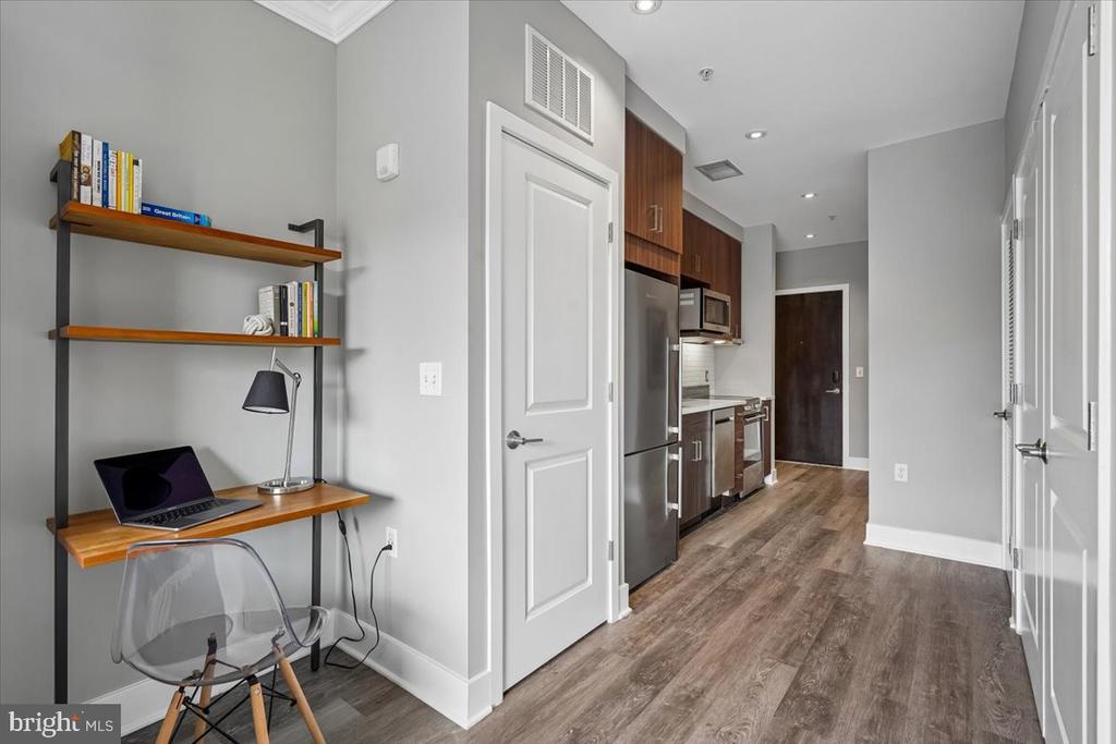 2550 17TH STREET NW 403