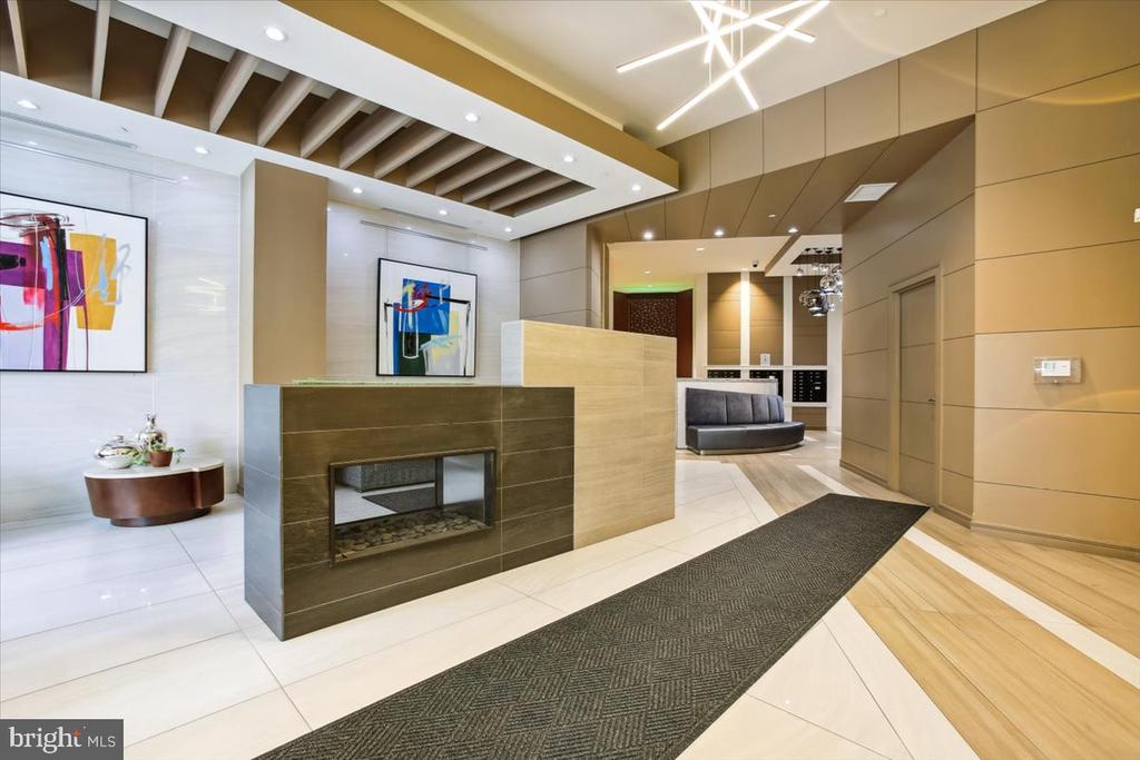 2550 17TH STREET NW 403