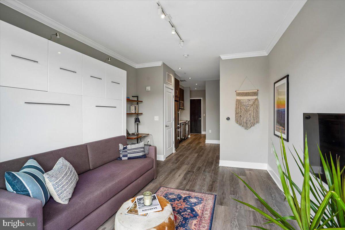 2550 17TH STREET NW 403
