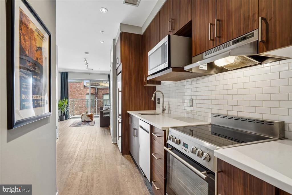 2550 17TH STREET NW 403