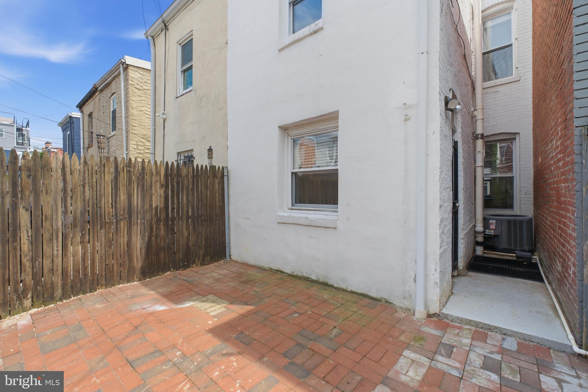 1230 WYLIE STREET NE