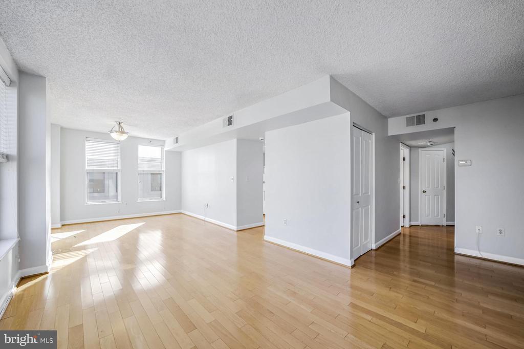 601 PENNSYLVANIA AVENUE NW 910